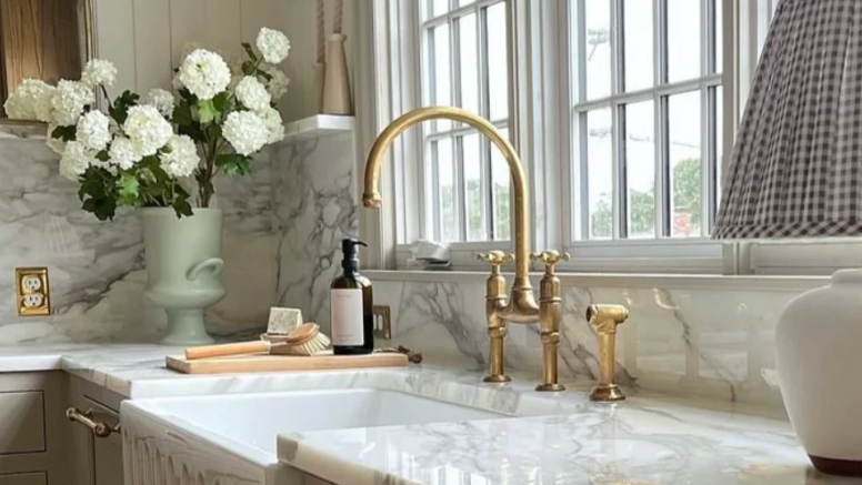 How to Make Turkey Broth